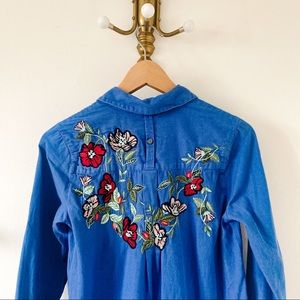 TOPSHOP Blue Jean Embroidered Button Down